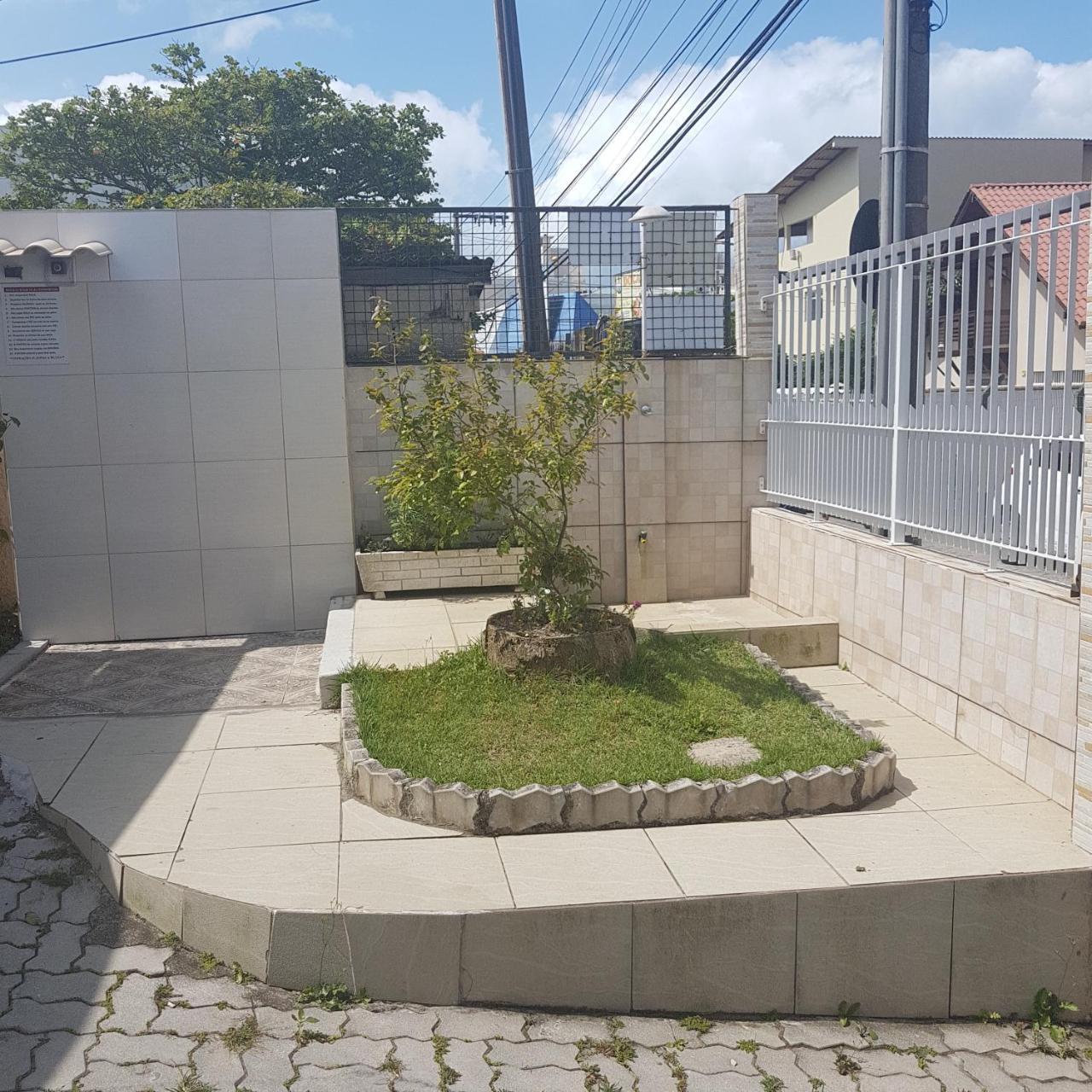 Solar Norte No Centro Dos Ingleses A 100 Metros Da Praia Флоріанополіс Екстер'єр фото